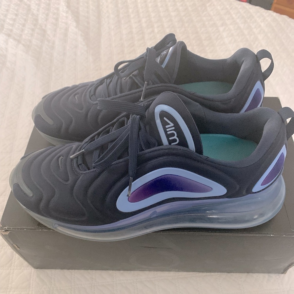 Nike air max 720 size 11 men’s